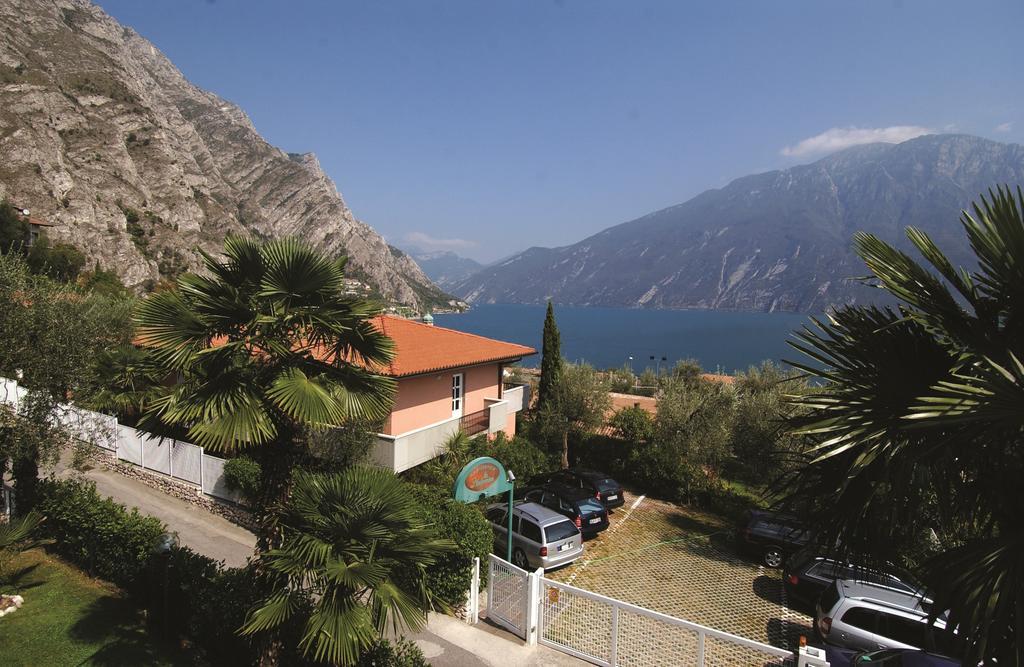 Residence La Madonnina Limone sul Garda Luaran gambar