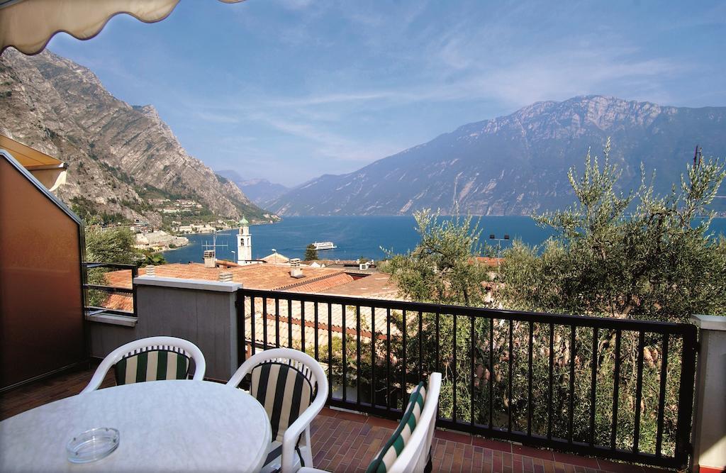 Residence La Madonnina Limone sul Garda Luaran gambar