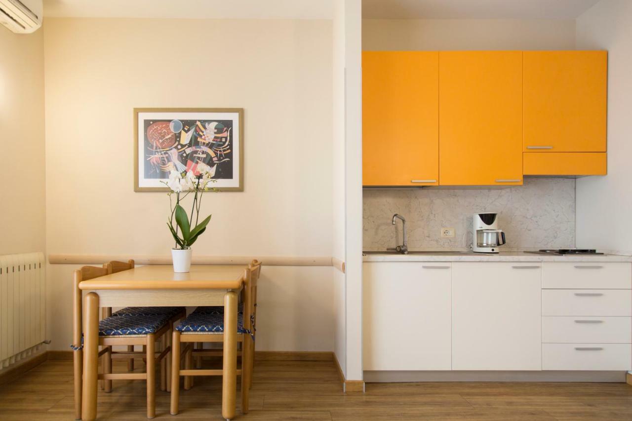 Residence La Madonnina Limone sul Garda Luaran gambar